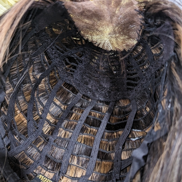 Human hairs ash DM IF U WANT THIS WIG MADE. - Picture 8 of 9